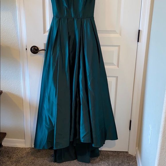 Besty Adam Gown - Picture 2 of 5